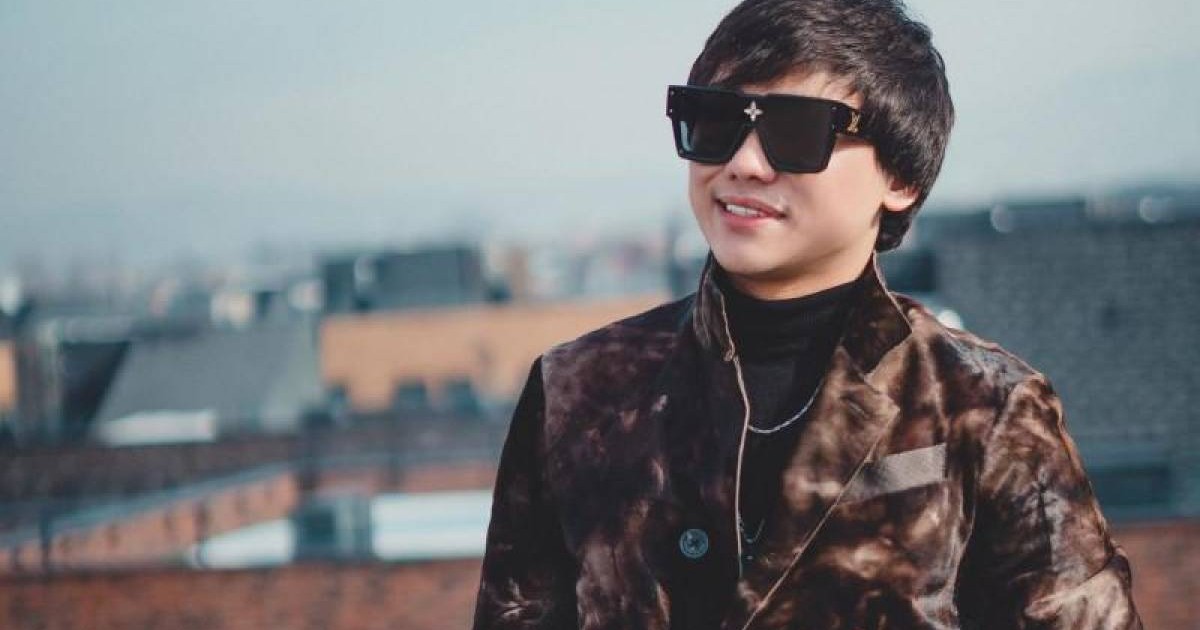 "Танцовщицы" на дне рождения Кайрата Нуртаса озадачили поклонников