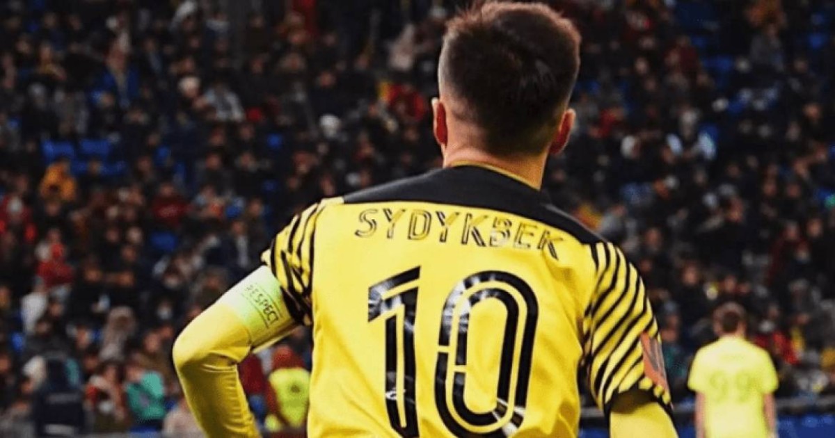 "В 18 лет я получал миллионы и начал пить". Казахстанский футболист - о сломанной карьере