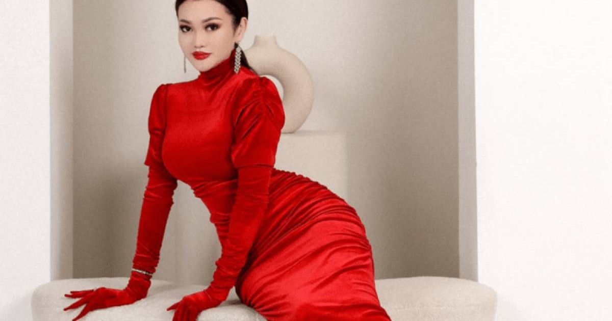 "Пишут, что свекровь - моя ровесница". Ерке Есмахан обратилась к хейтерам