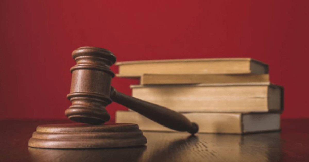 Судебный исполнитель получил тюремный срок за то, что похитил у астанчанина 15 миллионов тенге