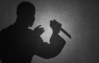 В Шымкенте мужчина с ножом напал на соседей: пострадавшие в реанимации