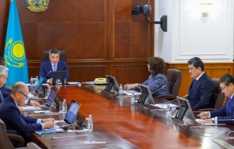 Олжас Бектенов провел заседание по реализации инициативы Президента «Таза Қазақстан»
