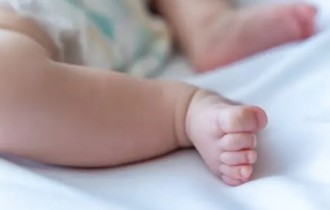 Женщина пыталась продать ребенка под видом суррогатного материнства в Астане