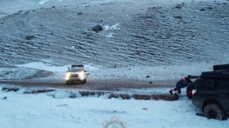 Пропавшую в горах семью нашли ночью в Алматинской области