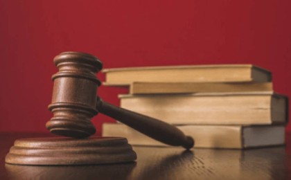 Судебный исполнитель получил тюремный срок за то, что похитил у астанчанина 15 миллионов тенге