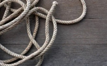 13-летняя девочка погибла после наезда на аркан в Риддере
