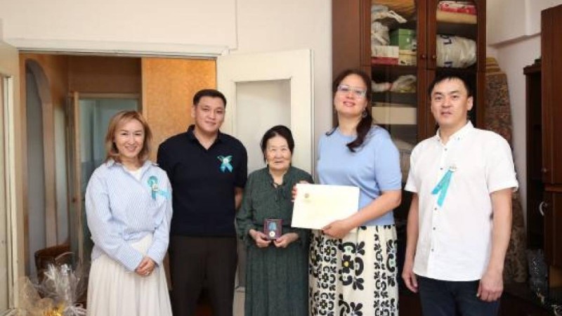 С благодарностью и уважением: в Алматы чествуют ветеранов Великой Отечественной войны