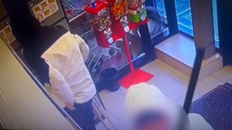 Павлодарец прятал наркотики в супермаркете