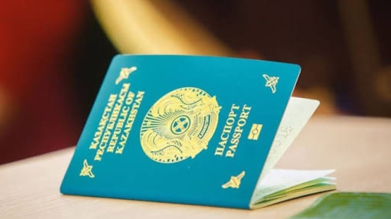 В аэропорту Астаны выявили семью с двойным гражданством