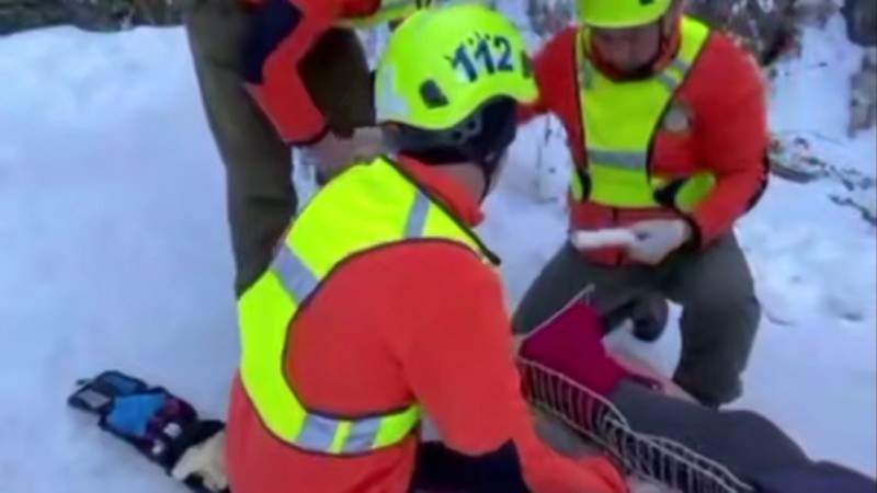 В горах Алматы спасатели эвакуировали 71-летнюю туристку (ВИДЕО)