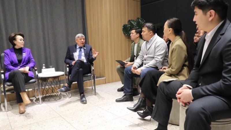 Молодежь Алматы высказалась в поддержку проекта новой Конституции