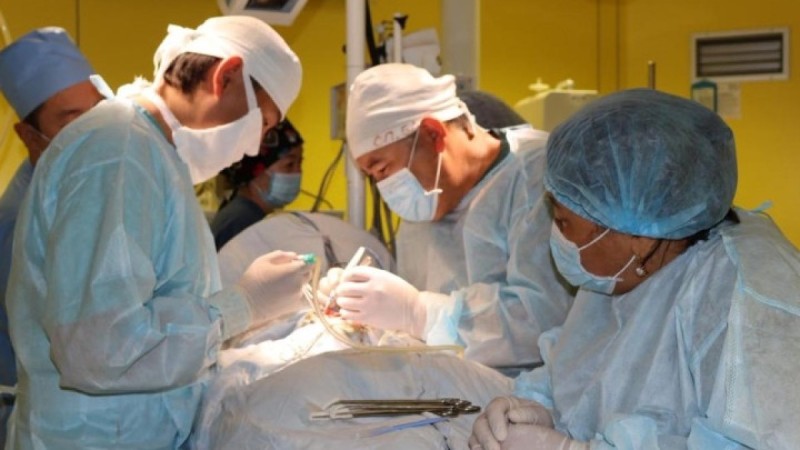 Врачи впервые в истории провели уникальную операцию несовершеннолетнему пациенту