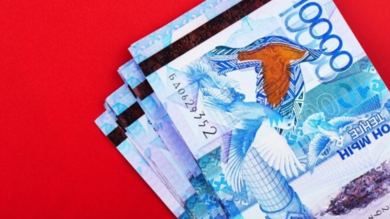 Что положено по пенсии людям без работы и стажа