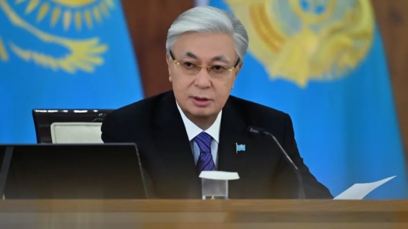 Токаев осудил атаку на аэропорт в Нахичевани и призвал к расследованию