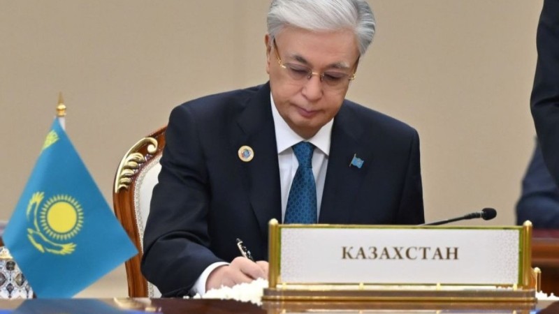 Токаев поддержал решение Ирана прекратить удары