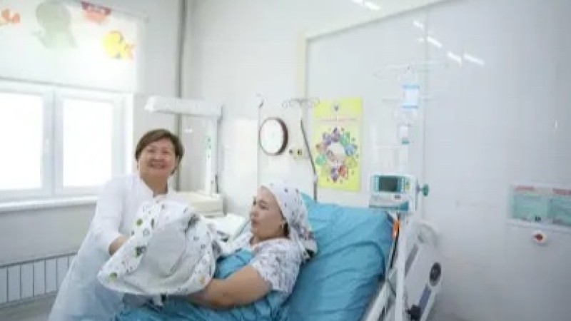 В Мангыстау мальчика, родившегося в день референдума, назвали Атазаном