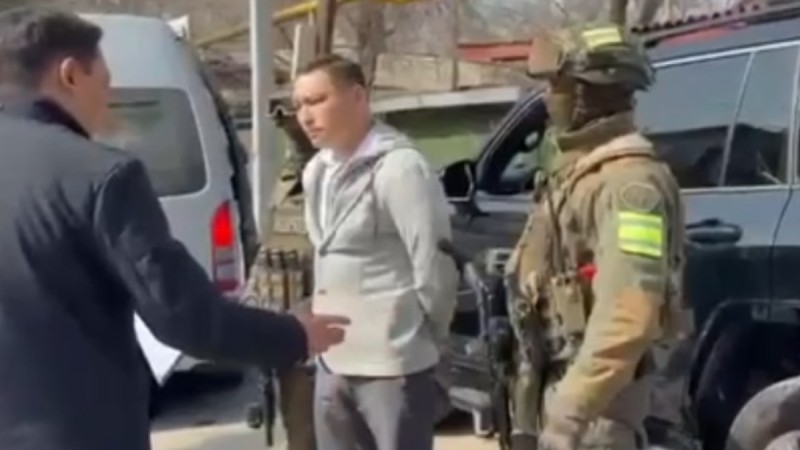 В Алматы задержан Санжар Бокаев (ВИДЕО)