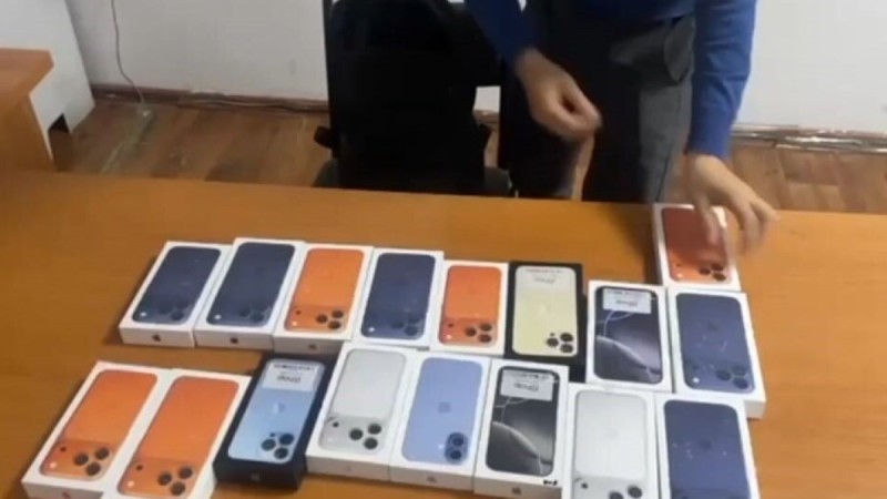 Айфоны на 15 млн тенге украли в Актобе