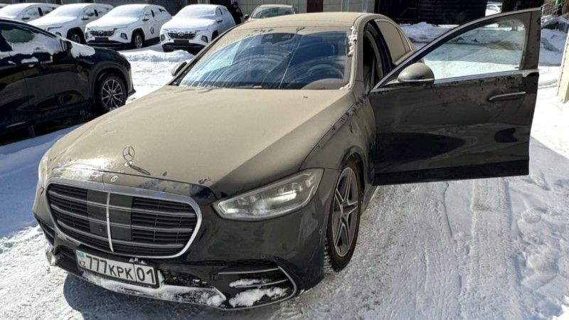 Машину Перизат Кайрат выставили на продажу