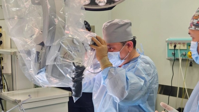 В Алматы спасли шестилетнего ребенка с опухолью мозга