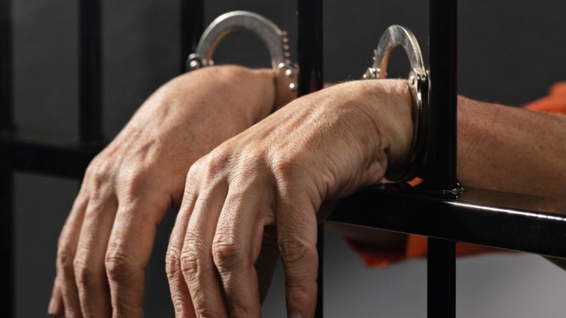 Торговля людьми: женщина вербовала людей и продавала