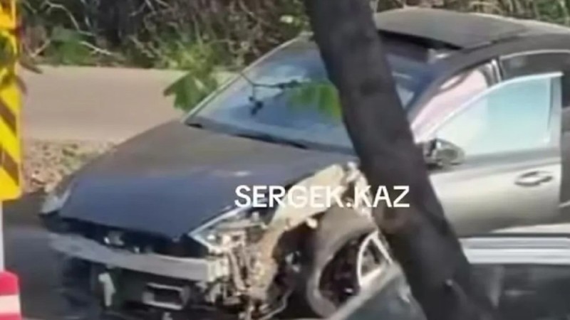 Очередная авария на проспекте Аль-Фараби в Алматы (ВИДЕО)