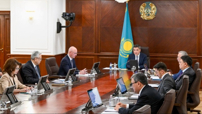 Бектенов потребовал ускорить модернизацию ТЭЦ в Алматы и не допустить срыва сроков