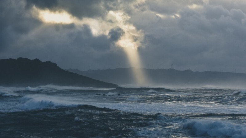 Штормовое предупреждение объявили сразу в 16 областях Казахстана