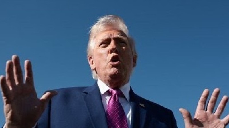 “Явно не в себе” – бывший директор ЦРУ раскрыл тайны Трампа