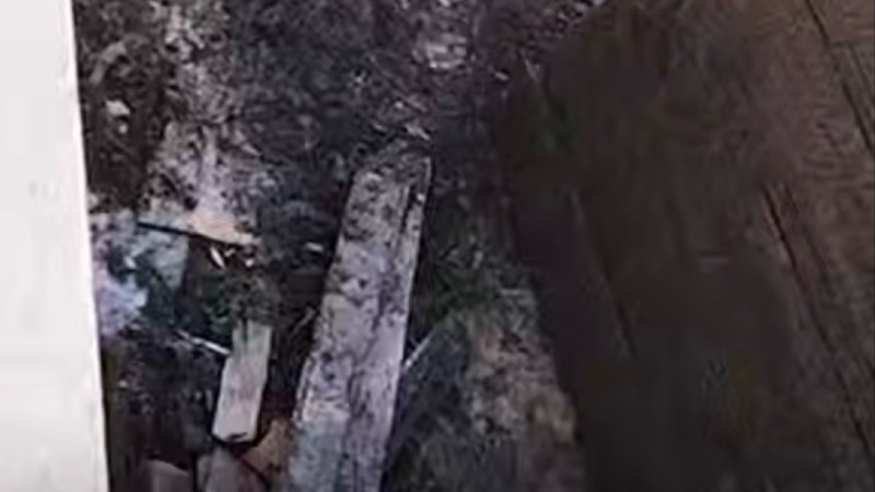 В Кызылорде полицейский спас двоих детей из горящей квартиры