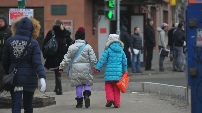 Таксист убил трехлетнюю девочку и изнасиловал ее 8-летнюю сестру