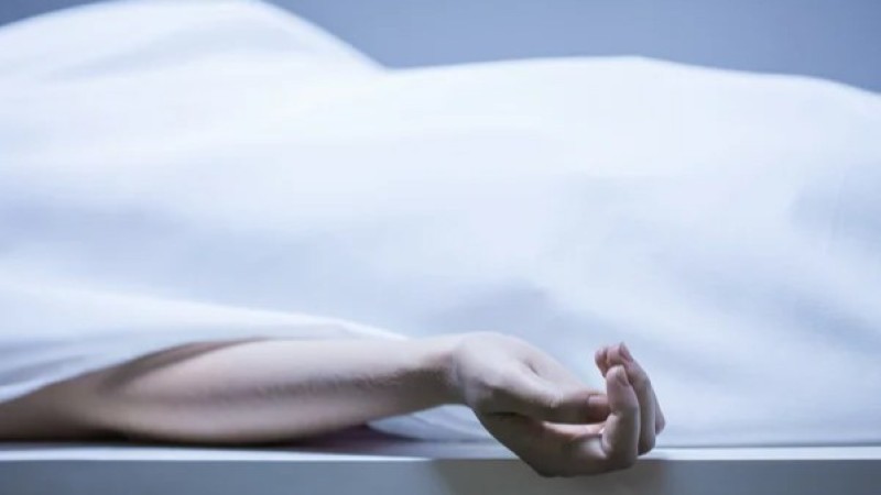 Тело 13-летней девочки нашли с 93 ножевыми ранениями: убийца назвал это "самообороной"