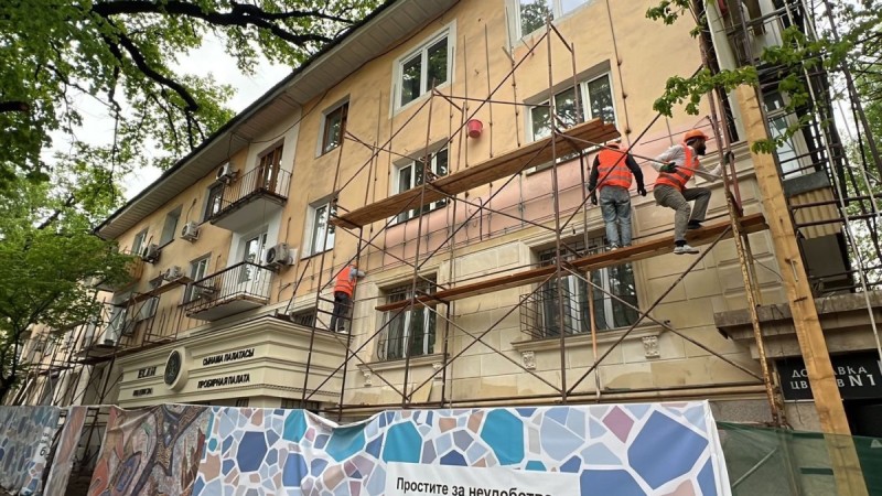В акимате Алматы рассказали подробности программы реновации фасадов