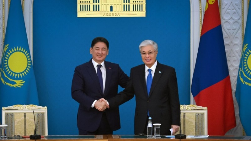 Казахстан и Монголия подписали 13 документов