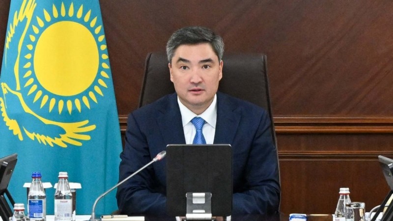 Бектенов раскритиковал КТЖ за срыв плана по транзитным перевозкам