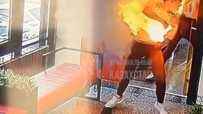 Павлодарка получила тяжелые ожоги после взрыва пауэрбанка