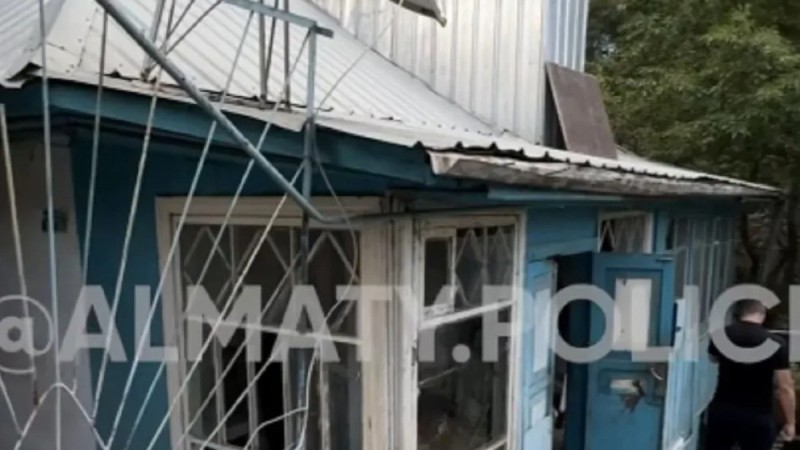 Тело мужчины было найдено в подвале частного дома в Алматы