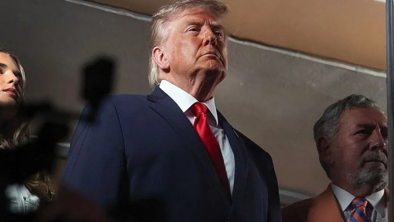 «Заключить сделку или уничтожить»: Трамп рассказал о вариантах действий в отношении Ирана
