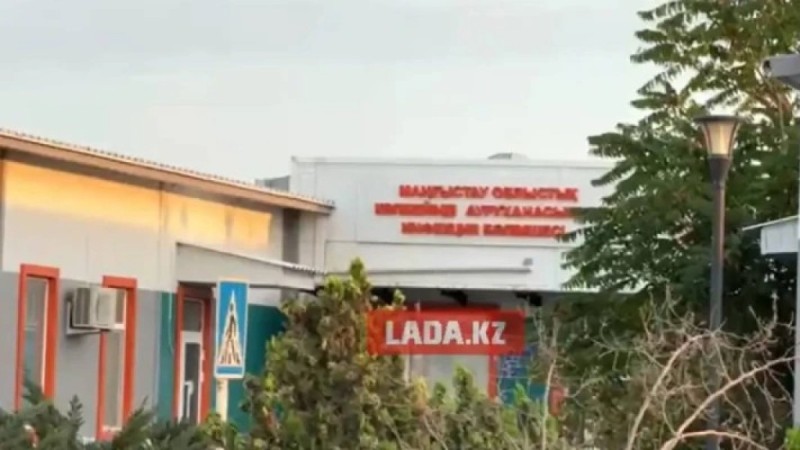 Ребенок находится в тяжелом состоянии после употребления домашней рыбы в Мангистау