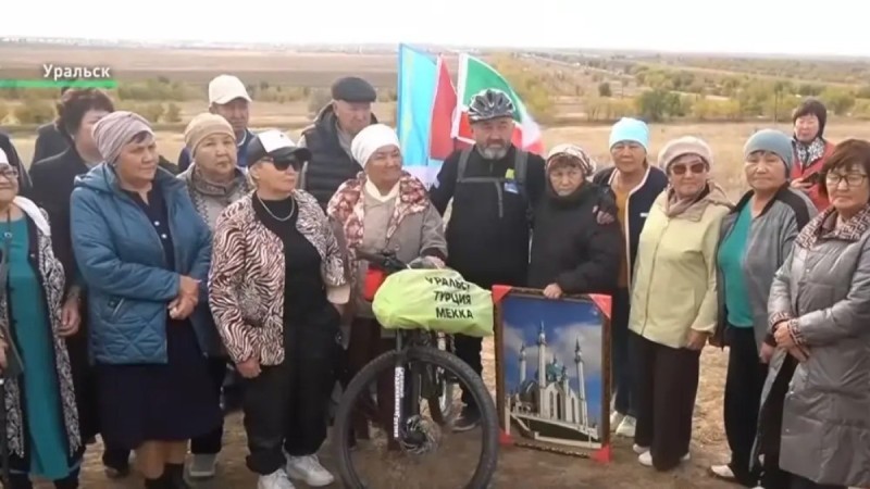 65-летний казахстанец проехал 6700 километров на велосипеде ради паломничества в Мекку